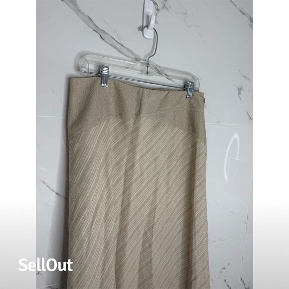 Women's Beige Striped Midi a-line Skirt Size 12 Casual Zip Closure linen summer - Picture 2 of 8